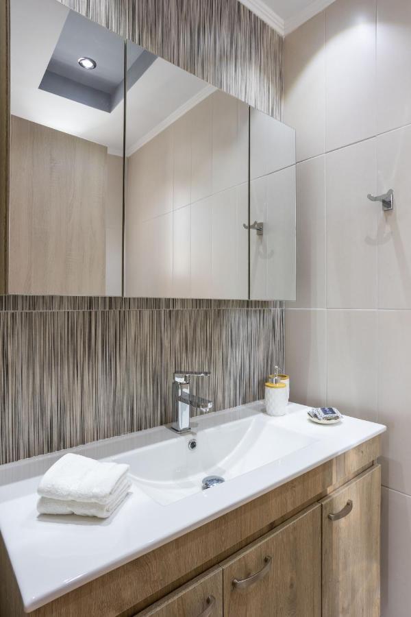 Luxury & Cozy Apartment Messíni Dış mekan fotoğraf