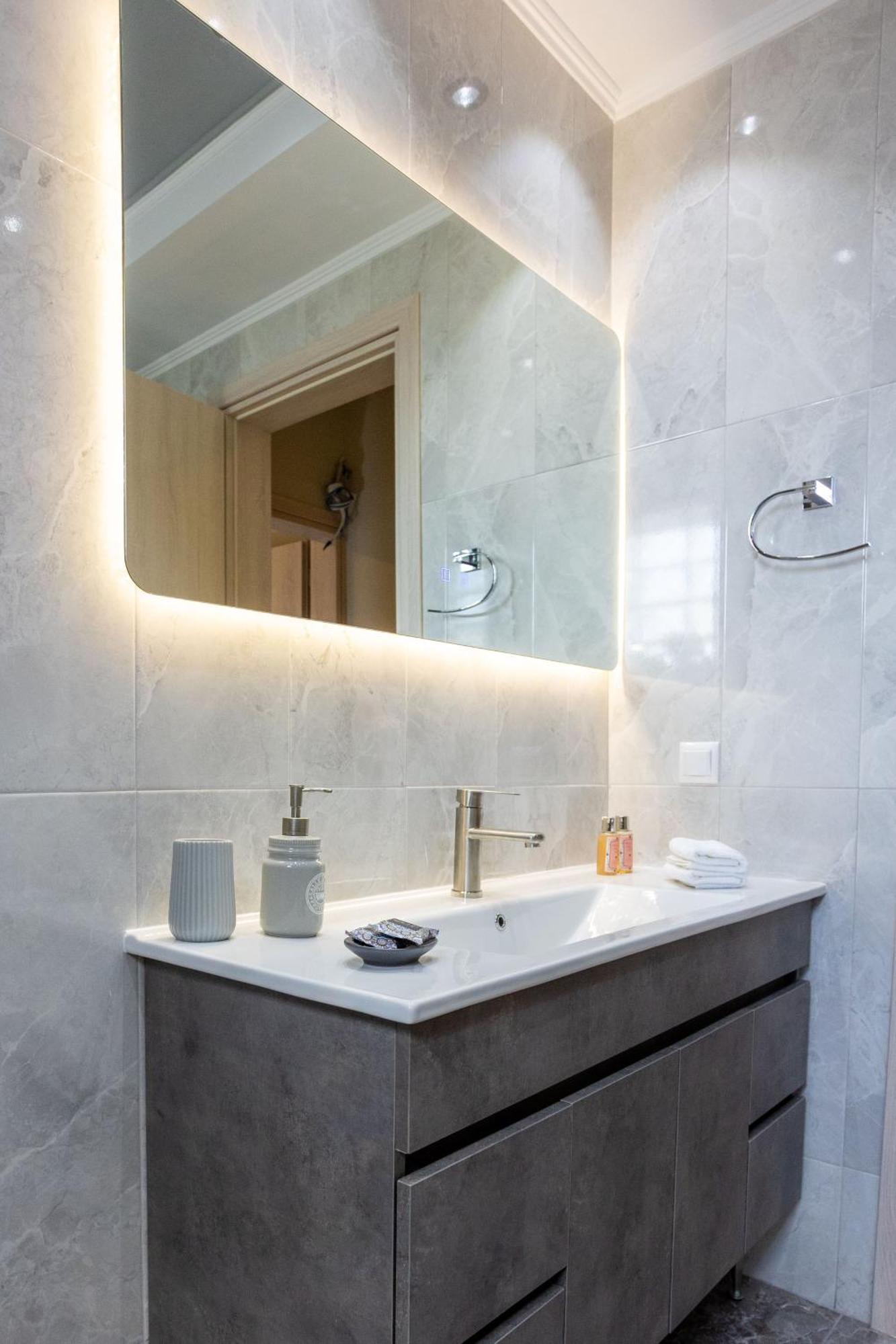 Luxury & Cozy Apartment Messíni Dış mekan fotoğraf