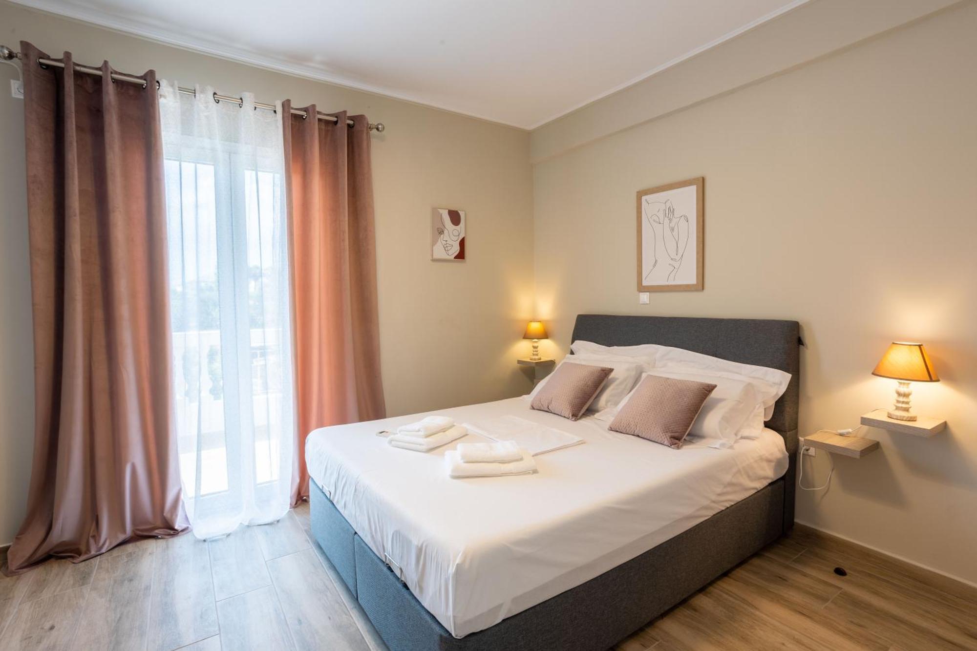Luxury & Cozy Apartment Messíni Dış mekan fotoğraf